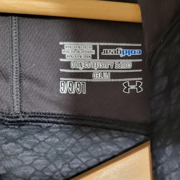 Under Armour Coldgear Fitted 1/4 Zip Pullover - Picture 7 of 8